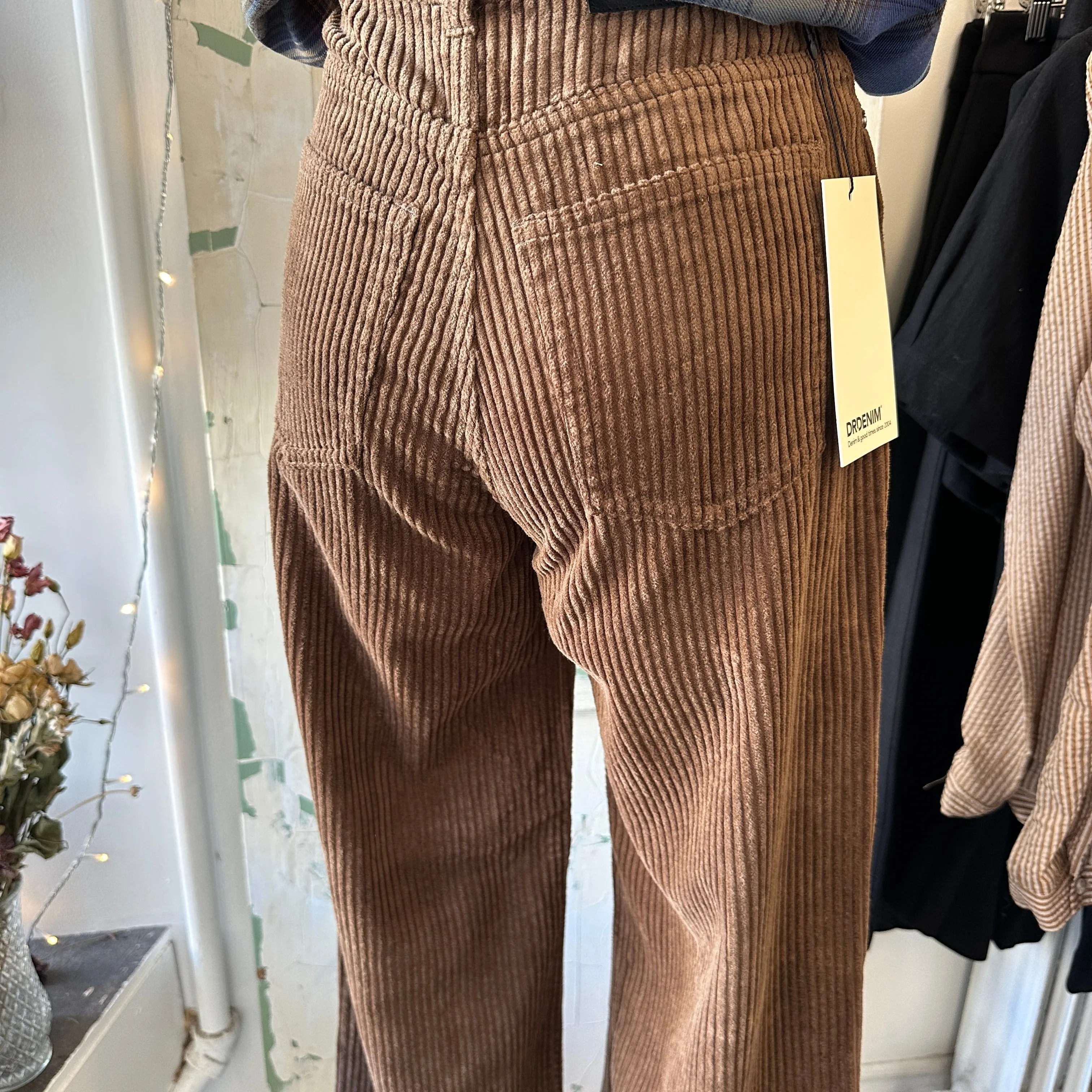 Dr. Denim // Donna Cords Brown