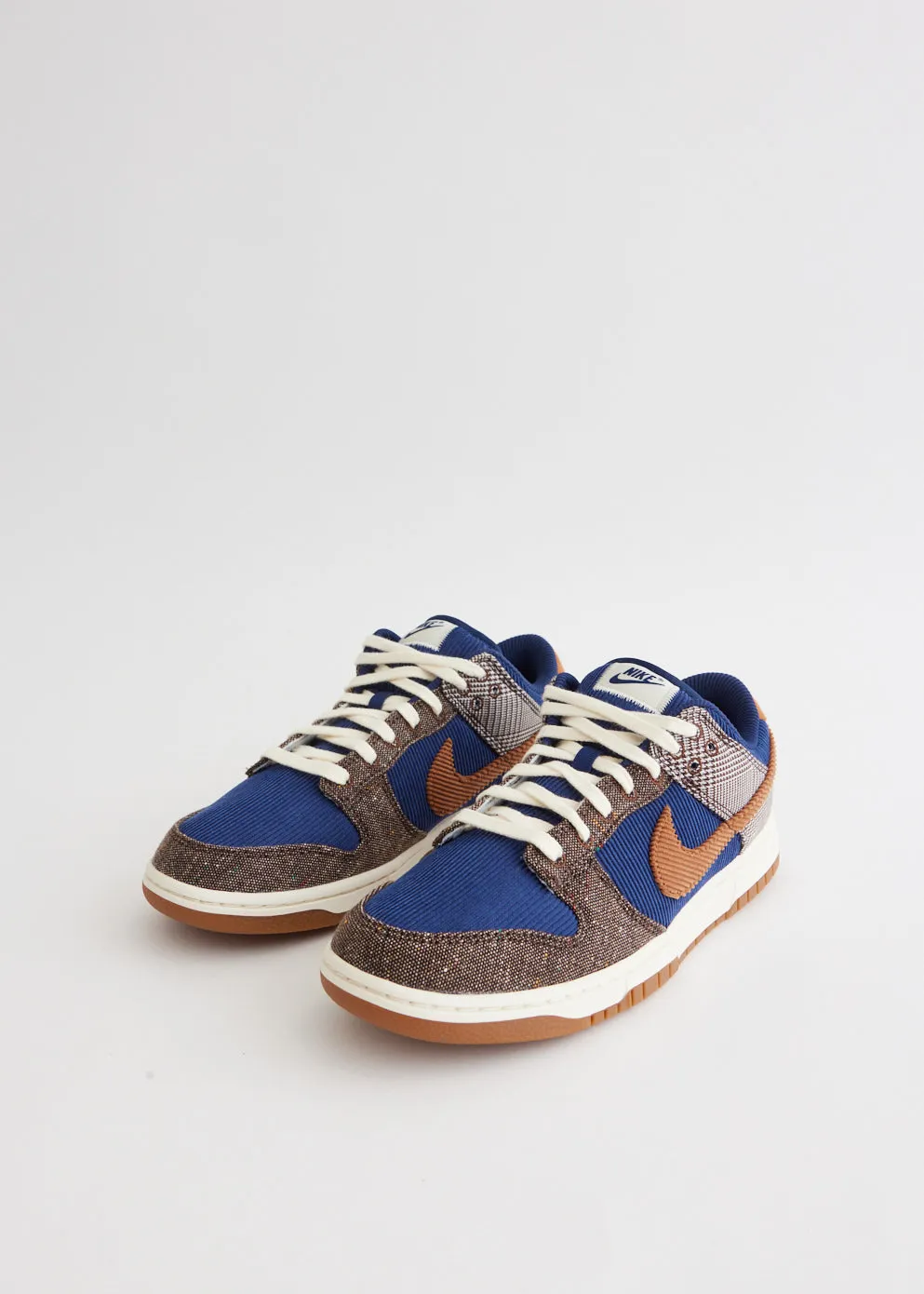 Dunk Low Premium 'Tweed Corduroy' Sneakers